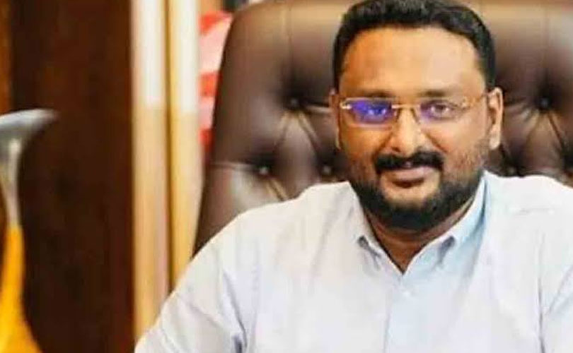 ഡോളർ തിരികെ ആവശ്യപ്പെട്ട് റിപ്പോർട്ടർ ടിവി ഉടമ ആന്റോ അഗസ്റ്റിൻ എറണാകുളം സെഷൻസ് കോടതിയിൽ.